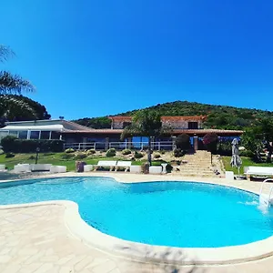 https://villa-pia.in-sardinia.net